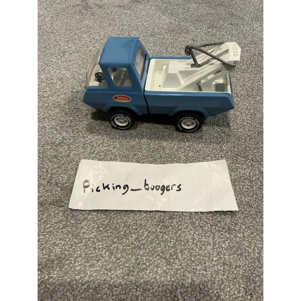 Vintage 1970s Tonka Tow Truck‎ Wrecker Baby Blue and White Pressed Steel
